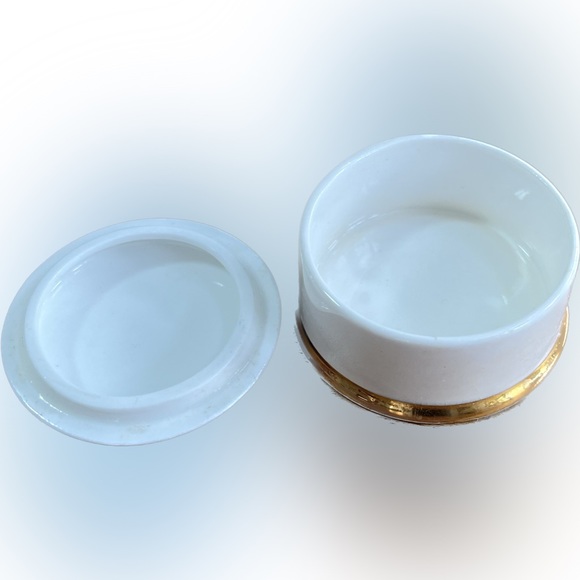 Vintage “Fenton China Company” Bone China TRINKET DISH. - Picture 3 of 4